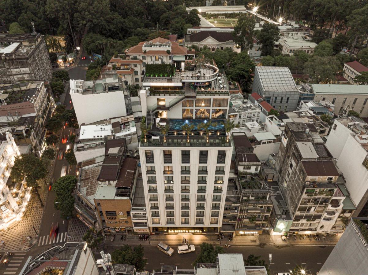 La Siesta Premium Saigon Хошимин